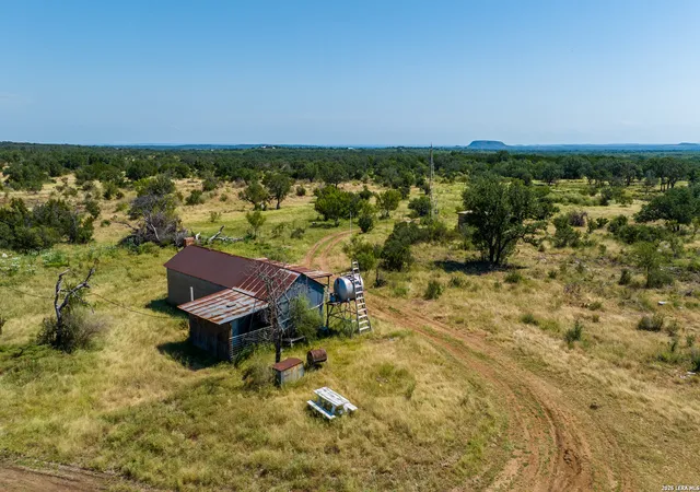 Photo 2 of House for sale at 20977 Hwy 87, Mason, TX 76856 | MLS# 1948886 | Listing updated on 2026-03-24