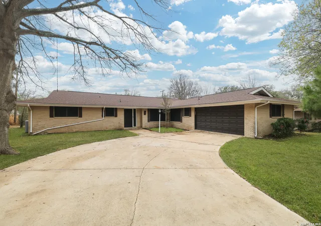 2nd image of 630 Rocklyn, Windcrest, TX 78239 | MLS# 1948909