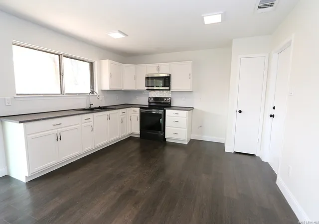 5th image of 11422 Rifle Gap, San Antonio, TX 78245 | MLS# 1948933