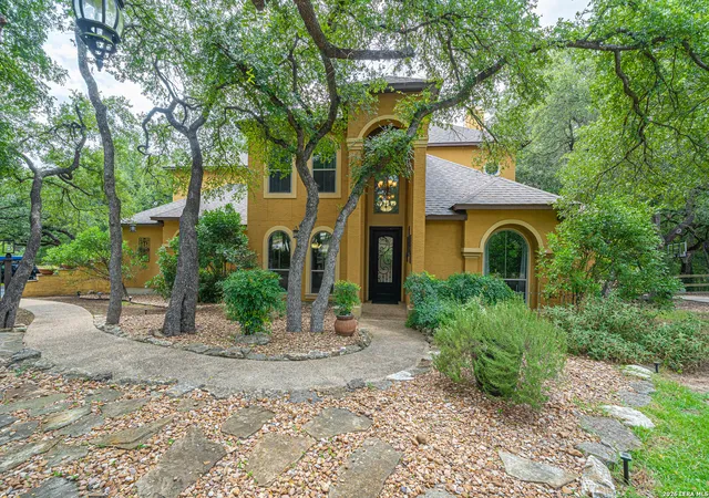 Photo 3 of Single family home for sale at 519 Long Mdw, Spring Branch, TX 78070 | MLS# 1948945 | Listing updated on 2026-07-27