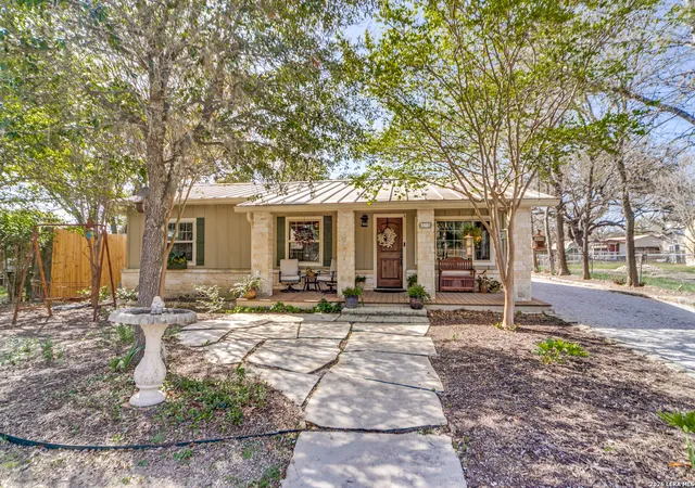 1st image of 313 Roosevelt, Boerne, TX 78006 | MLS# 1949020