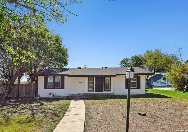 1st image of 1080 Ivy, Terrell Hills, TX 78209 | MLS# 1949026