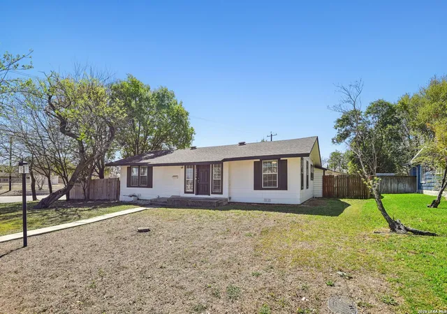 2nd image of 1080 Ivy, Terrell Hills, TX 78209 | MLS# 1949026
