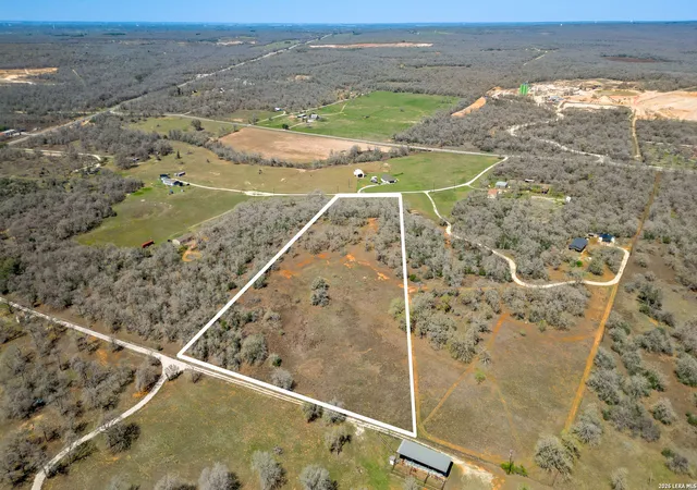 Photo 1 of Sale Pending at 117 White Horse, Stockdale, TX 78160 | MLS# 1949029 | Listing updated on 2026-03-31