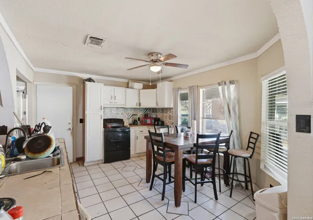 Photo 3 of Sale Pending at 4034 Indian Sunrise, San Antonio, TX 78244 | MLS# 1949030 | Listing updated on 2026-04-20