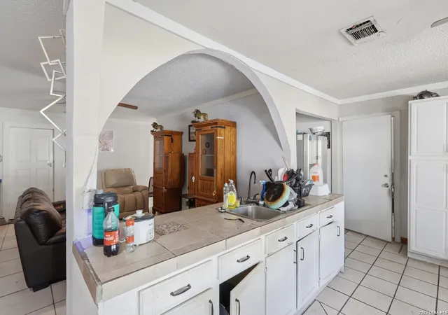 Photo 4 of Sale Pending at 4034 Indian Sunrise, San Antonio, TX 78244 | MLS# 1949030 | Listing updated on 2026-04-20