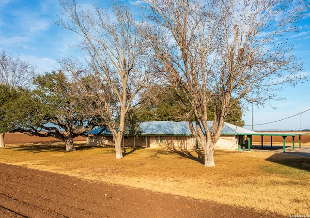 2nd image of 3830 County Road 541, Hondo, TX 78861 | MLS# 1949031