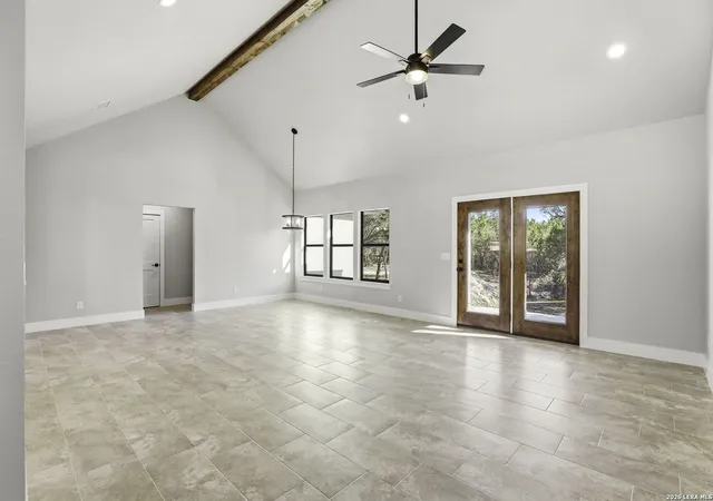 Photo 4 of Single family home for sale at 1615 Rocky Ridge Loop, Canyon Lake, TX 78133 | MLS# 1949034 | Listing updated on 2026-10-20