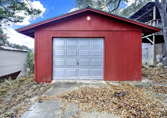 2nd image of 705 Shadyview, Canyon Lake, TX 78133 | MLS# 1949054