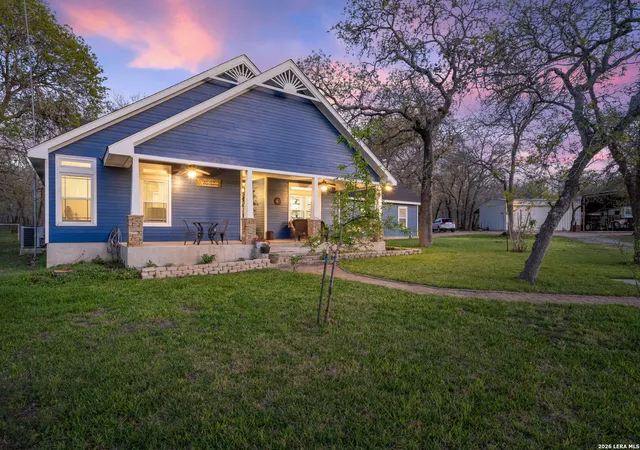 Photo 1 of Single family home for sale at 54 Post Oak, La Vernia, TX 78121 | MLS# 1949066 | Listing updated on 2026-04-17