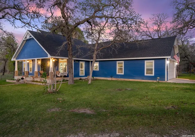 Photo 3 of Single family home for sale at 54 Post Oak, La Vernia, TX 78121 | MLS# 1949066 | Listing updated on 2026-04-17