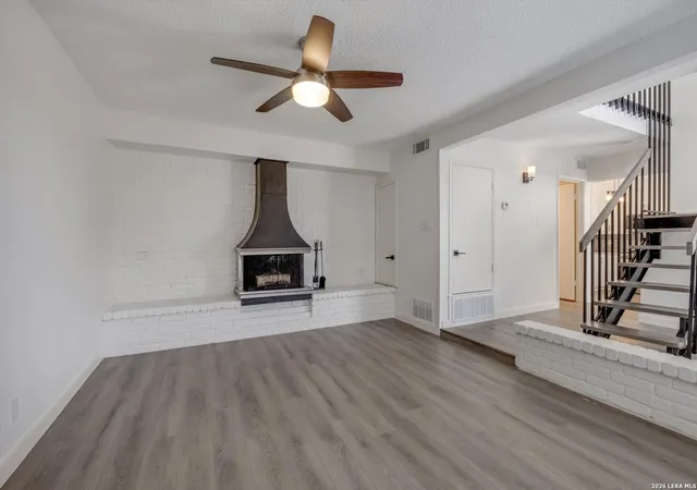 3rd image of 9915 Powhatan Dr, San Antonio, TX 78230