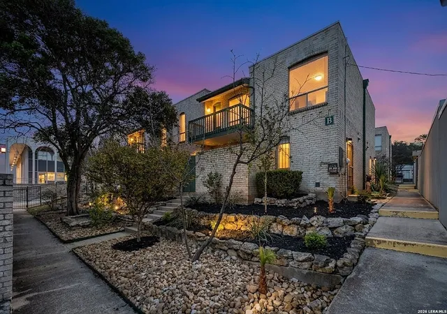2nd image of 9915 Powhatan Dr, San Antonio, TX 78230