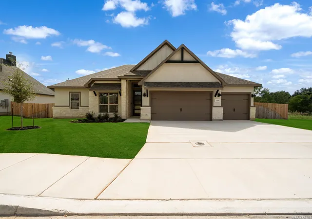 Photo 1 of Sale Pending at 254 Allen Ave, Castroville, TX 78009 | MLS# 1949158 | Listing updated on 2026-08-11