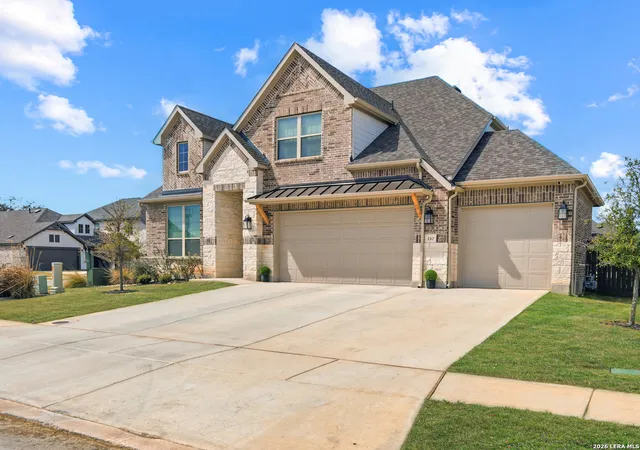 Photo 3 of Sale Pending at 110 Trotting Horse, Boerne, TX 78006 | MLS# 1949166 | Listing updated on 2026-04-13