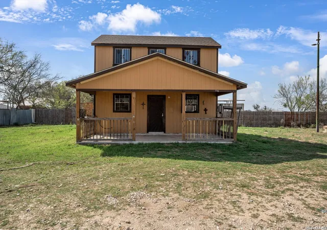 2nd image of 18883 Lagloria Rd, Elmendorf, TX 78112 | MLS# 1949171