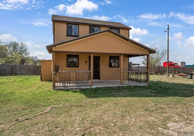 3rd image of 18883 Lagloria Rd, Elmendorf, TX 78112 | MLS# 1949171