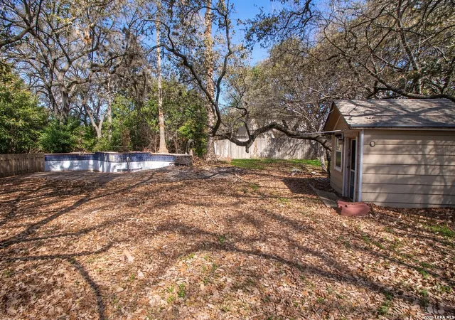 17th image of 3919 Creek Spg, San Antonio, TX 78230 | MLS# 1949202