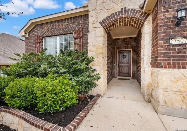 Photo 2 of Single family home for sale at 27507 Paseo Mesa, Boerne, TX 78015 | MLS# 1949238 | Listing updated on 2026-03-27