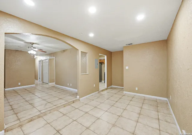 Photo 3 of Sale Pending at 1414 Beverly Ann St, San Antonio, TX 78224 | MLS# 1949275 | Listing updated on 2026-04-03