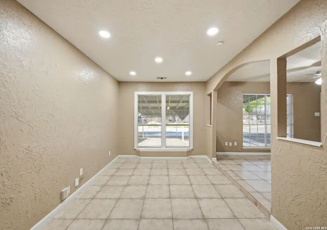 Photo 4 of Sale Pending at 1414 Beverly Ann St, San Antonio, TX 78224 | MLS# 1949275 | Listing updated on 2026-04-03