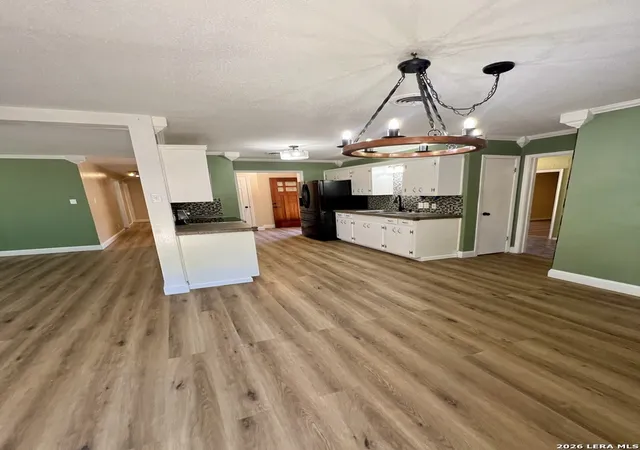 Photo 3 of Single family home for sale at 907 Big Bend Dr, Beeville, TX 78102 | MLS# 1949291 | Listing updated on 2026-09-15