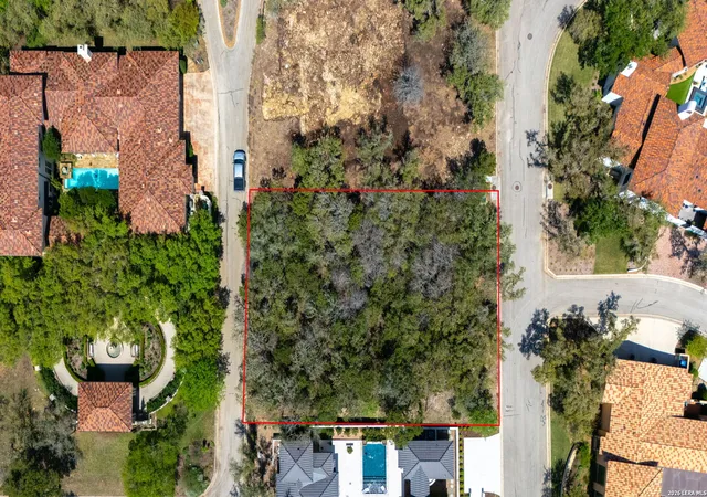 Photo 3 of Sale Pending at 87 Simsbury, San Antonio, TX 78230 | MLS# 1949295 | Listing updated on 2026-08-10