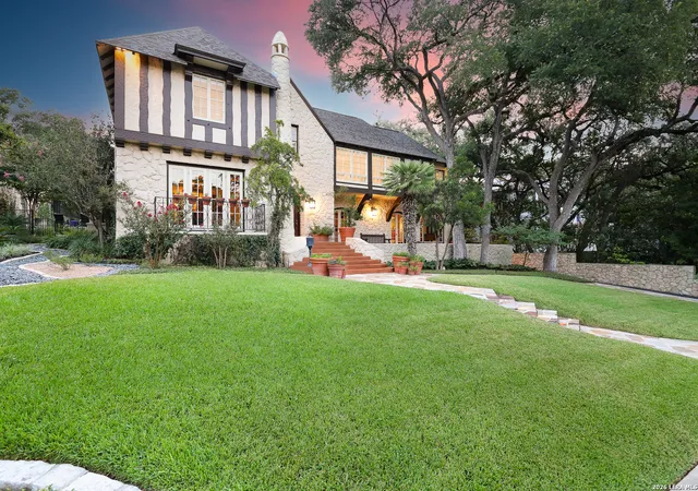 Homes for sale in Olmos Park, TX | 227 Devine Rd, Olmos Park, TX 78212 | MLS# 1949324