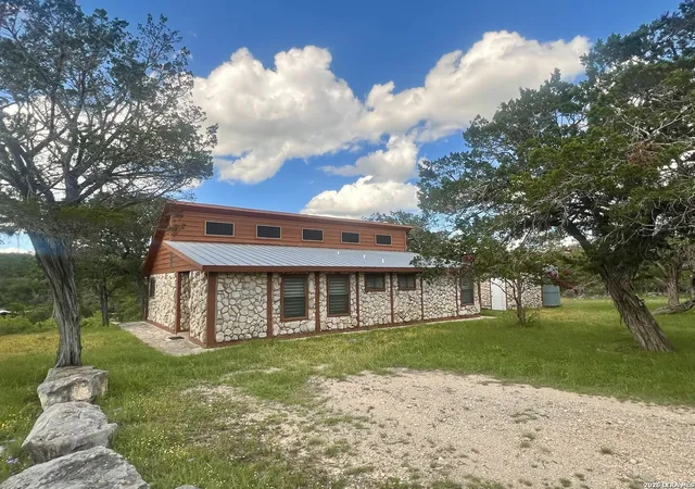 2nd image of 1589 Fm 1340, Hunt, TX 78024 | MLS# 1949332