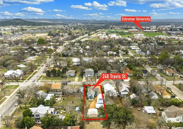 Photo 4 of Single family home for sale at 248 N Travis St, Kerrville, TX 78028 | MLS# 1949358 | Listing updated on 2026-09-09