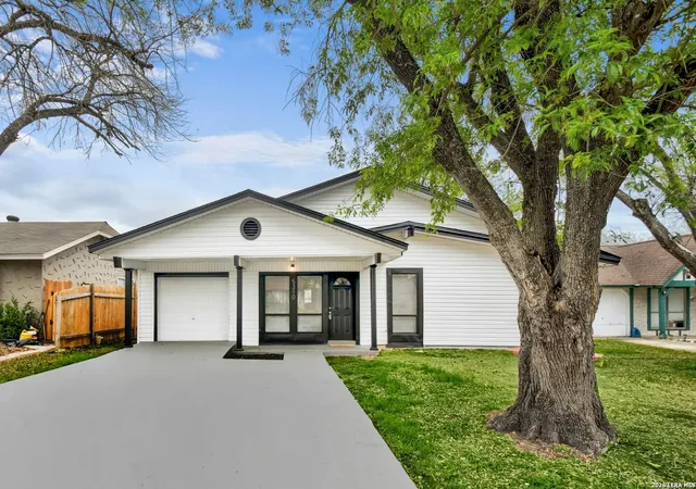 Photo 3 of Sale Pending at 5310 Shadow Lake, San Antonio, TX 78244 | MLS# 1949363 | Listing updated on 2026-05-09