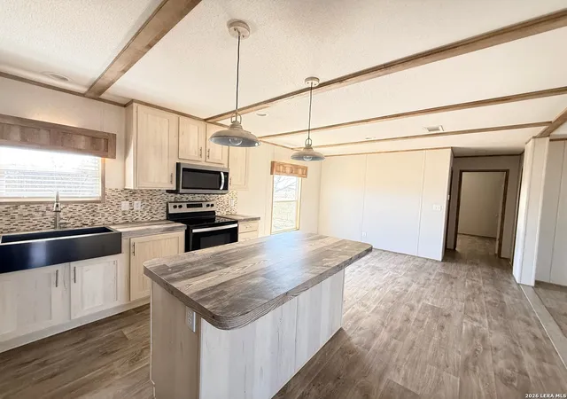 4th image of 189 Viridian, Pleasanton, TX 78064 | MLS# 1949373