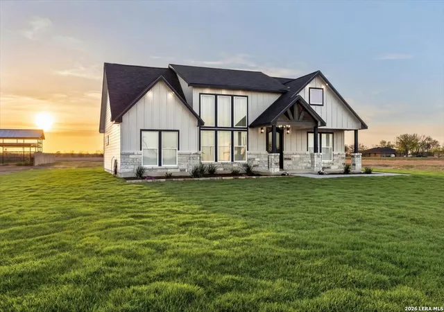 Photo 3 of Sale Pending at 971 County Rd 5715, Natalia, TX 78059 | MLS# 1949386 | Listing updated on 2026-03-30