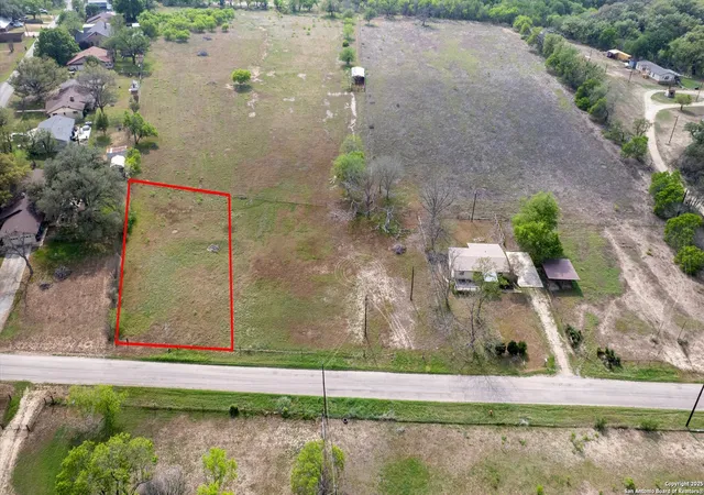 Homes for sale in La Vernia, TX | 515 Dry Hollow, La Vernia, TX 78121 | MLS# 1949388