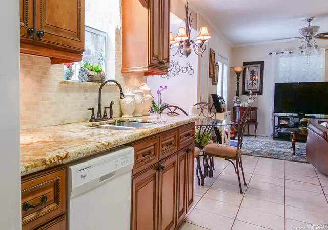 Photo 4 of Single family home for sale at 10202 N Bull Run St, San Antonio, TX 78230 | MLS# 1949494 | Listing updated on 2026-05-13