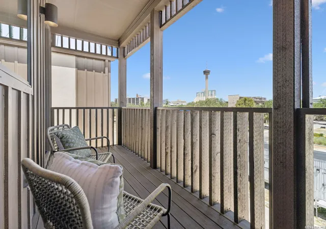 1st image of 562 Mcmonigal Pl, San Antonio, TX 78210 | MLS# 1949509