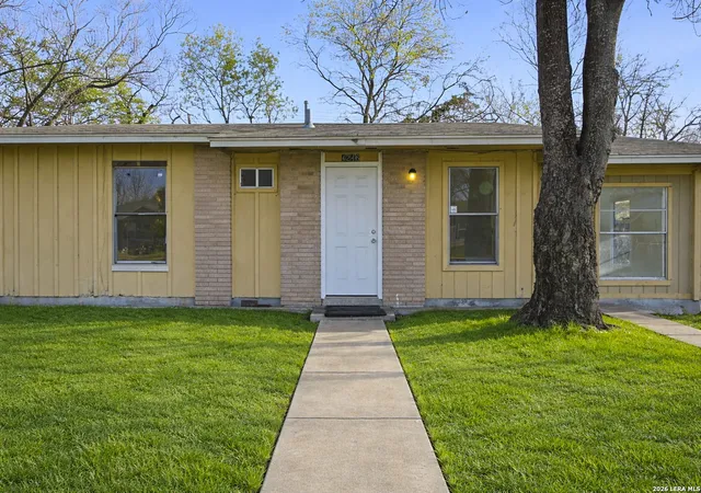 Photo 3 of Single family home for sale at 4246 King Krest Dr, San Antonio, TX 78219 | MLS# 1949520 | Listing updated on 2026-03-28