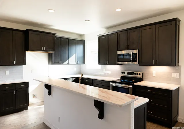 5th image of 20 Rio Seco, Uvalde, TX 78801 | MLS# 1949537