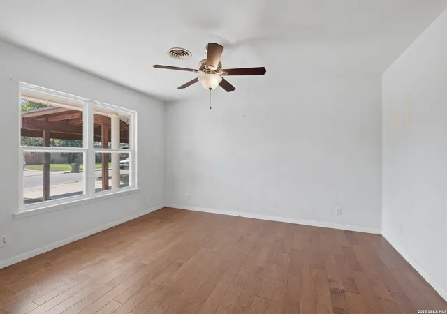 Photo 3 of Sale Pending at 221 Maple, Schertz, TX 78154 | MLS# 1949545 | Listing updated on 2026-05-11