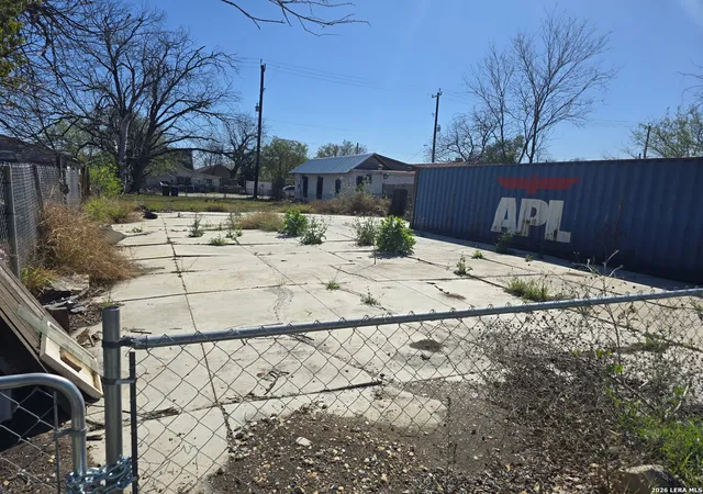 Photo 1 of Land for sale at 1011 Monterey, San Antonio, TX 78207 | MLS# 1949558 | Listing updated on 2026-07-02