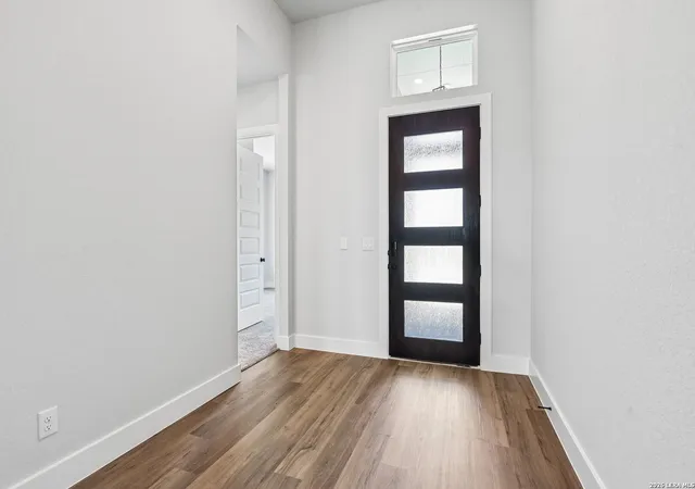 2nd image of 1630 Saddleback Run, New Braunfels, TX 78130 | MLS# 1949580