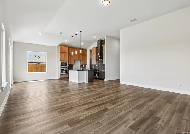 4th image of 1630 Saddleback Run, New Braunfels, TX 78130 | MLS# 1949580