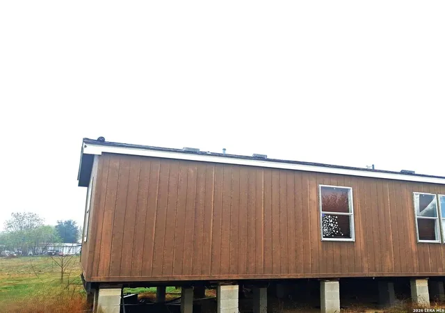 3rd image of 17845 Luckey Rd #2, Lytle, TX 78052 | MLS# 1949618