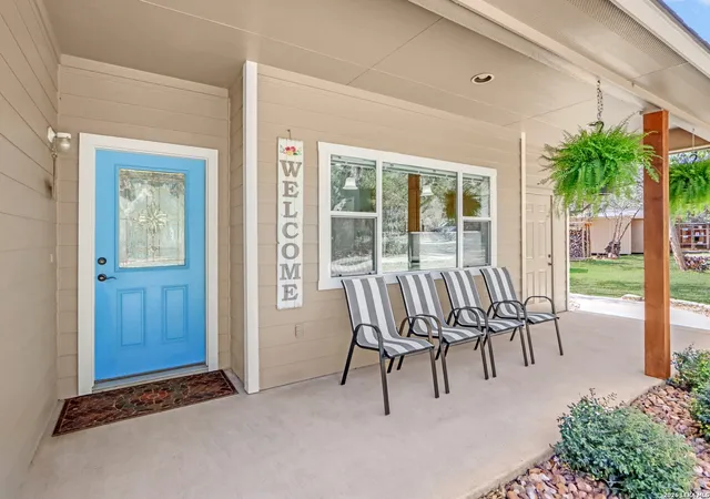 Photo 4 of Sale Pending at 263 Eden Ranch, Canyon Lake, TX 78133 | MLS# 1949639 | Listing updated on 2026-04-11