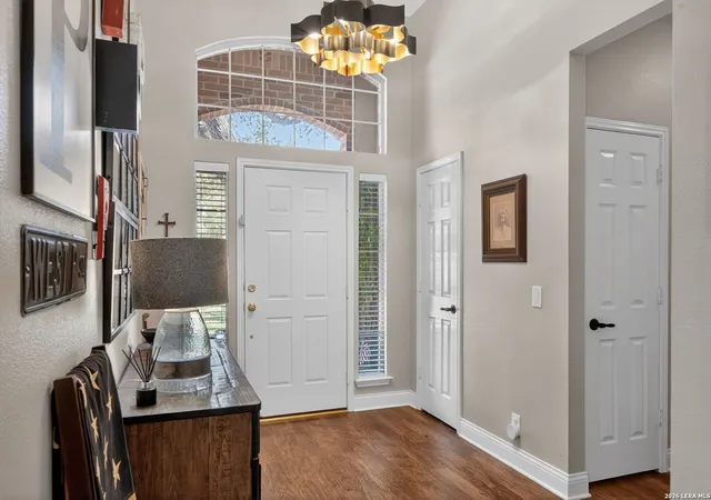 Photo 4 of Sale Pending at 17307 Sendero Fls, San Antonio, TX 78232 | MLS# 1949657 | Listing updated on 2026-04-23