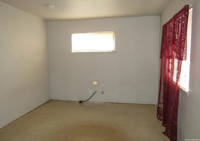Photo 2 of Sale Pending at 182 Moon Valley, San Antonio, TX 78227 | MLS# 1949711 | Listing updated on 2026-04-07