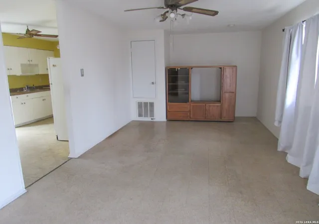 Photo 4 of Sale Pending at 182 Moon Valley, San Antonio, TX 78227 | MLS# 1949711 | Listing updated on 2026-04-07