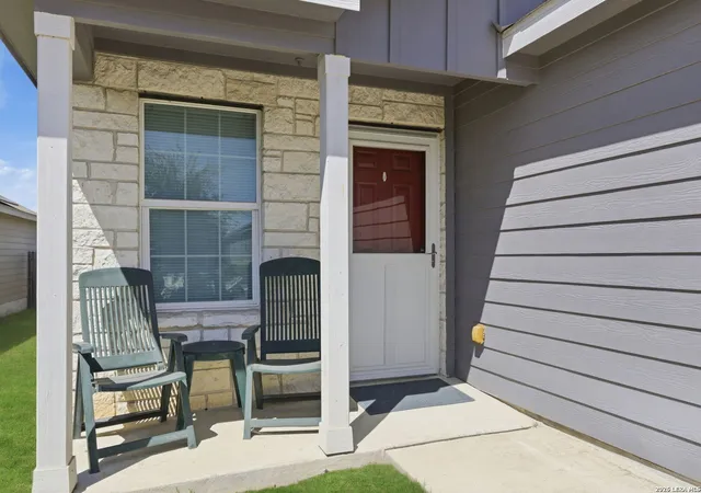 Photo 3 of Sale Pending at 7223 Rosada Way, San Antonio, TX 78218 | MLS# 1949741 | Listing updated on 2026-05-12