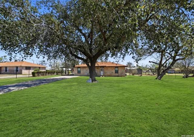 Photo 3 of Sale Pending at 8042 Knowlton Rd, San Antonio, TX 78263 | MLS# 1949755 | Listing updated on 2026-05-16