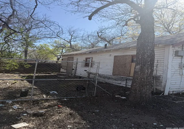 2nd image of 108 Ripford, San Antonio, TX 78204 | MLS# 1949763